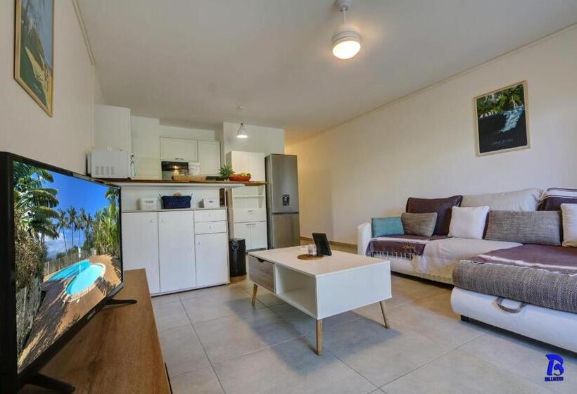 Appt Léo Avec Piscine Et Jardinet, 4 Personnes Situé à La Saline Les Bains