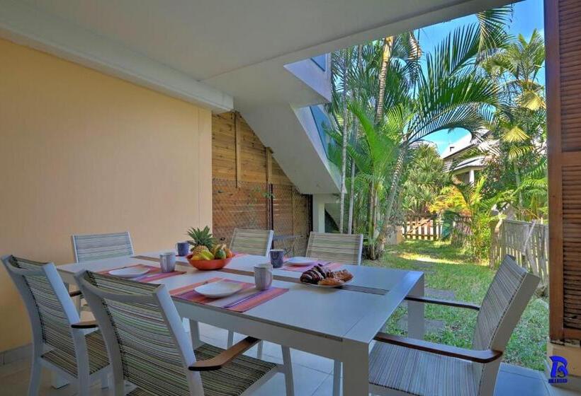 Appt Léo Avec Piscine Et Jardinet, 4 Personnes Situé à La Saline Les Bains