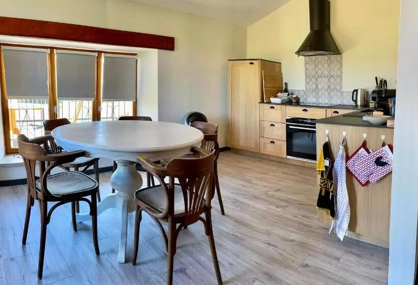 Aamiaismajoitus (B&B) Ferme Robin