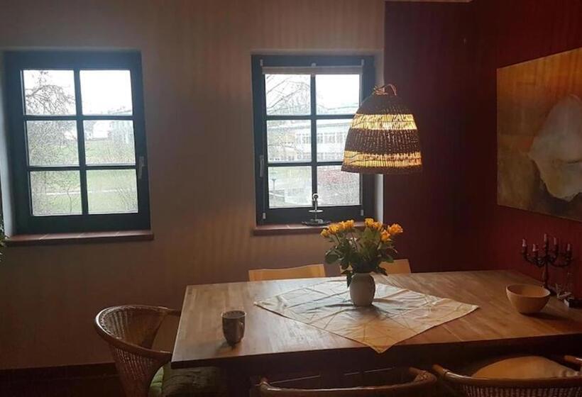 Idyllisches Mühlengebäude