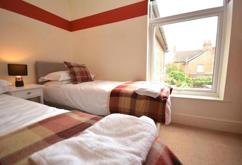 Luxurious Victorian Home By The Sea   Myana House