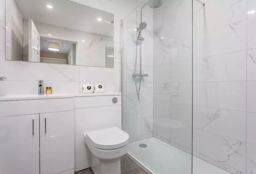 Marlborough Court   Donnini Apartments