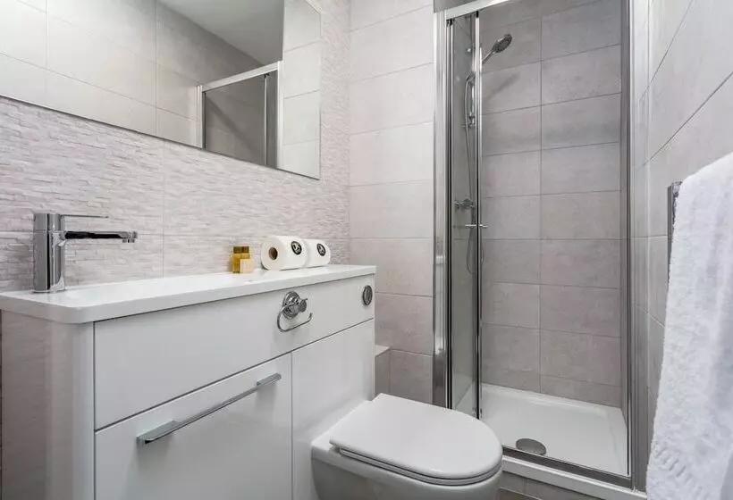 Marlborough Court   Donnini Apartments