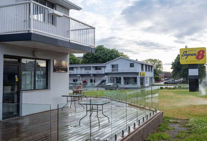 Motel Super 8 By Wyndham Niagara Falls On