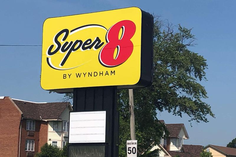 Motel Super 8 By Wyndham Niagara Falls On