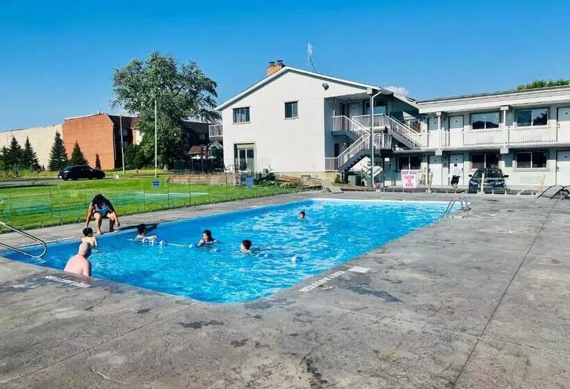 Motelli Super 8 By Wyndham Niagara Falls On