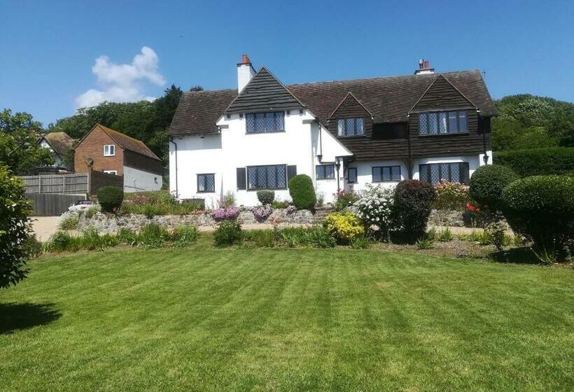 بنسيون Fern Lodge Guesthouse