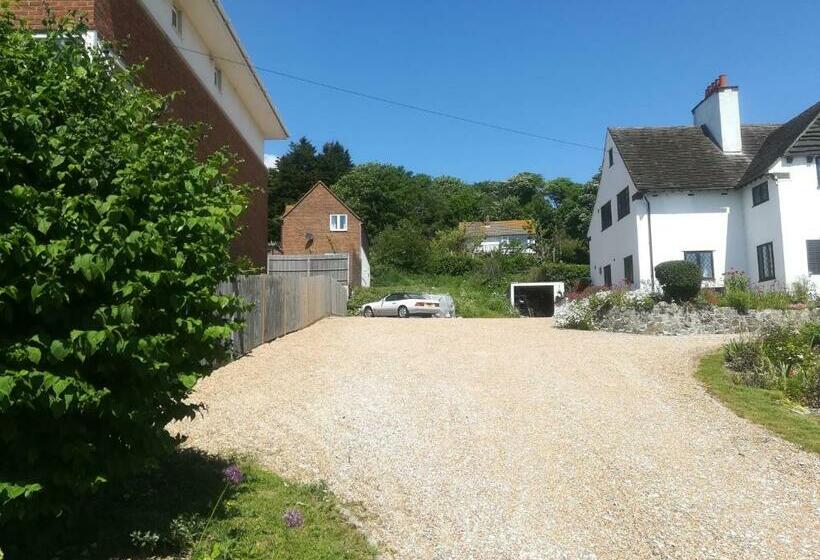 بنسيون Fern Lodge Guesthouse