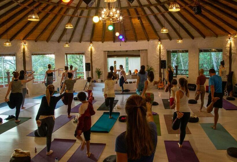 펜션 Hospedagem Beija Flor Espaço Flor Das águas