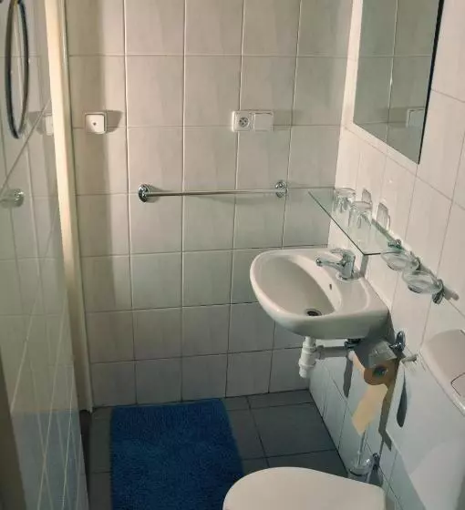 Majatalo Penzion Real