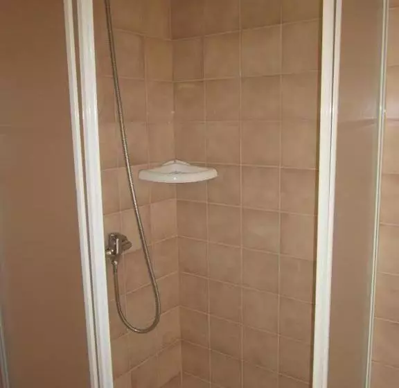 Majatalo Penzion Real