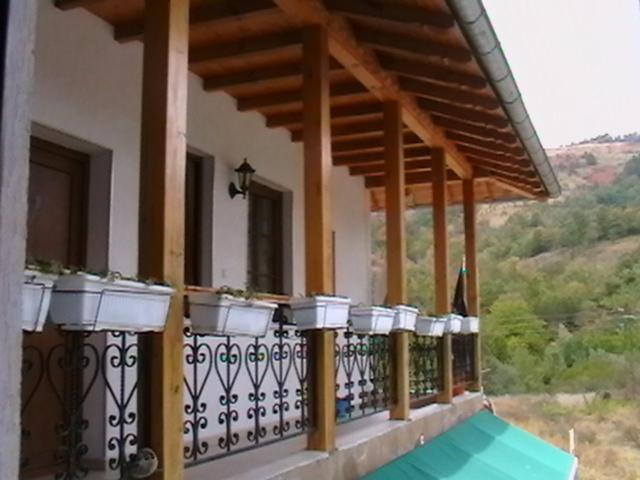 Пансион Rooms For Guests Bakhus