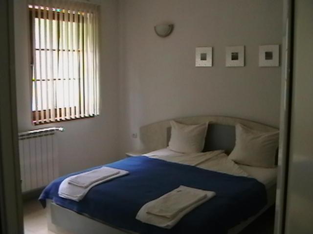 Пансион Rooms For Guests Bakhus