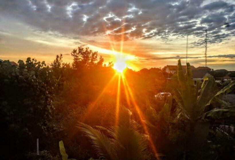 פנסיון They Oenk Gek Manik Homestay