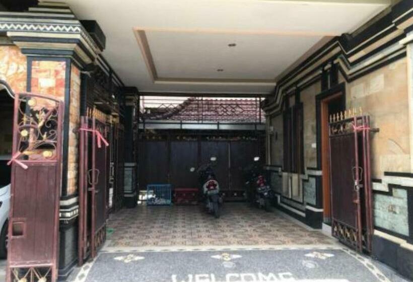 פנסיון They Oenk Gek Manik Homestay