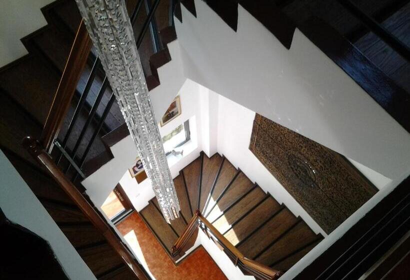 פנסיון Vila Siam   Adults Only Calm & Relax Retreat