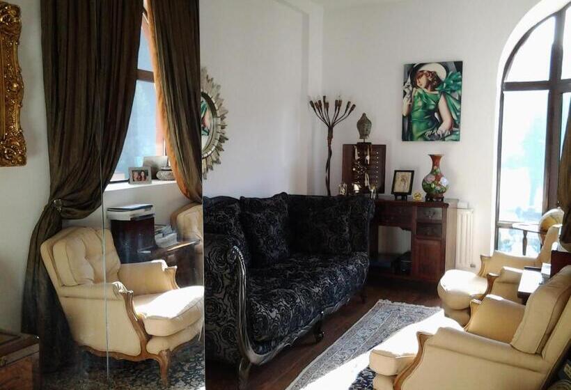 פנסיון Vila Siam   Adults Only Calm & Relax Retreat