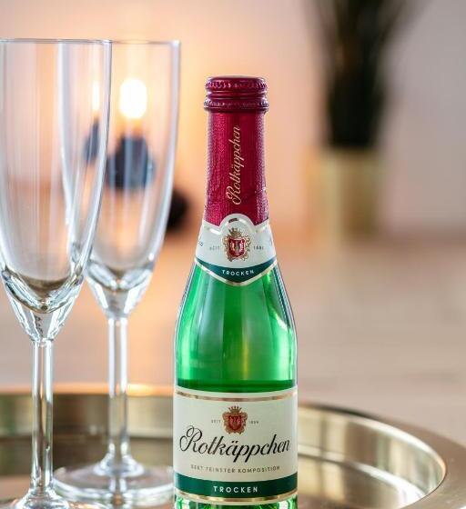 Pineapple Apartments Dresden Altstadt I   117 Qm   1x Free Parking