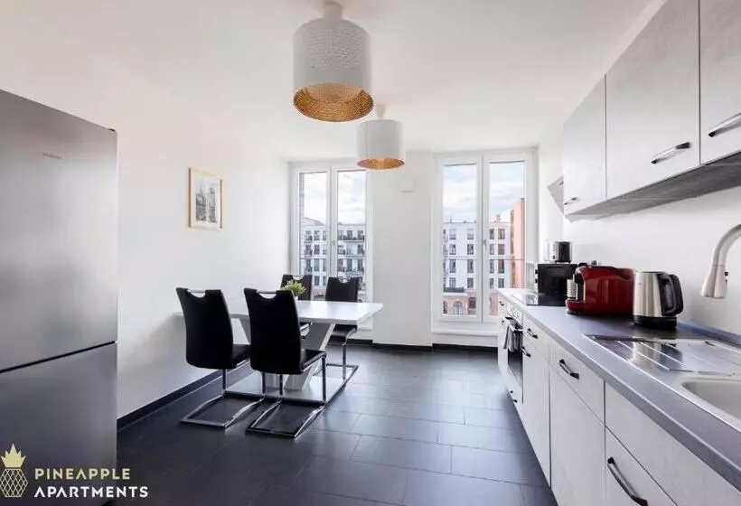 Pineapple Apartments Dresden Altstadt I   117 Qm   1x Free Parking