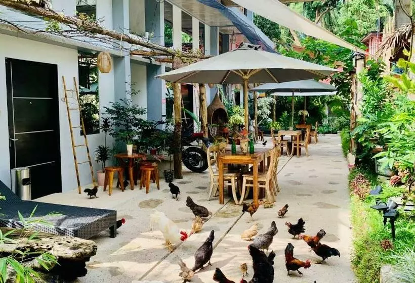 El Nido Family Room Of Hidden