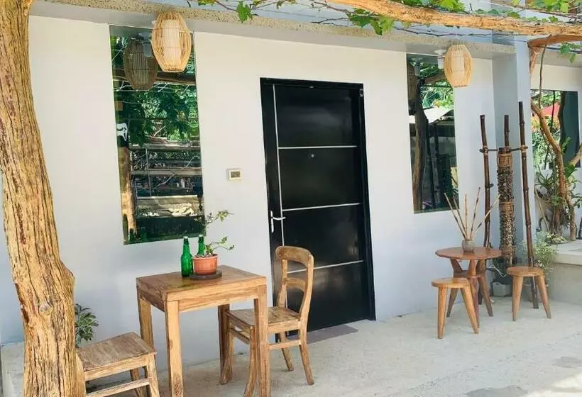 El Nido Family Room Of Hidden