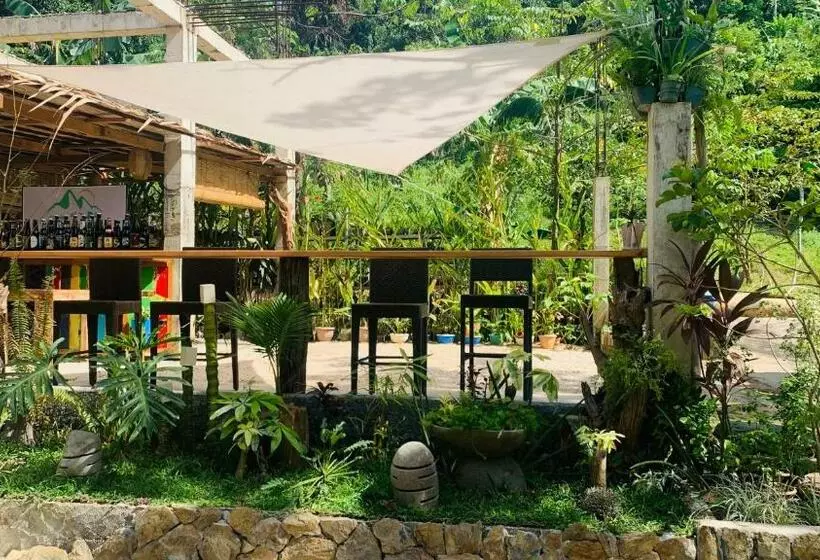 El Nido Family Room Of Hidden