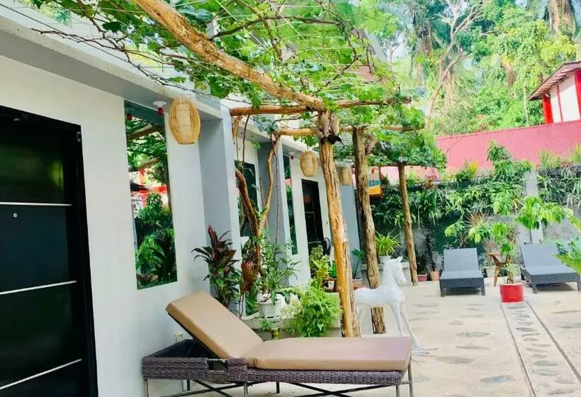 El Nido Family Room Of Hidden