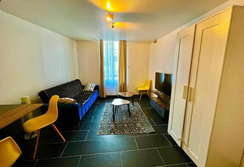 Grand Studio Avec Mezzanine