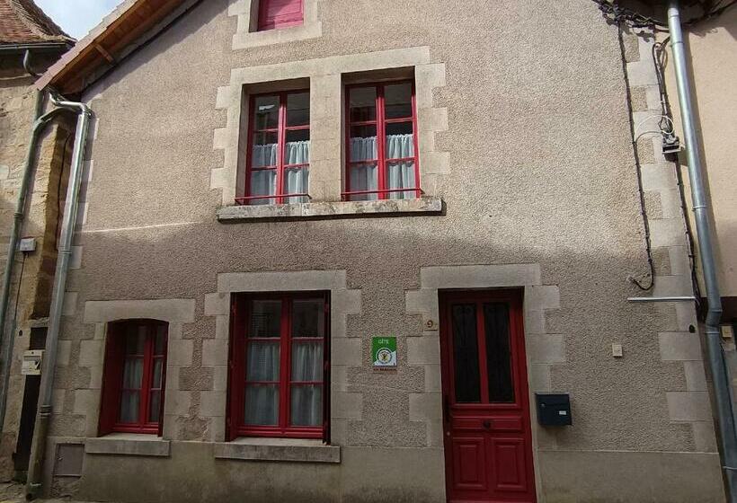 Maison Médiévale En Berry Avec Cour Privative Et Tout Inclus Fr 1 591 643