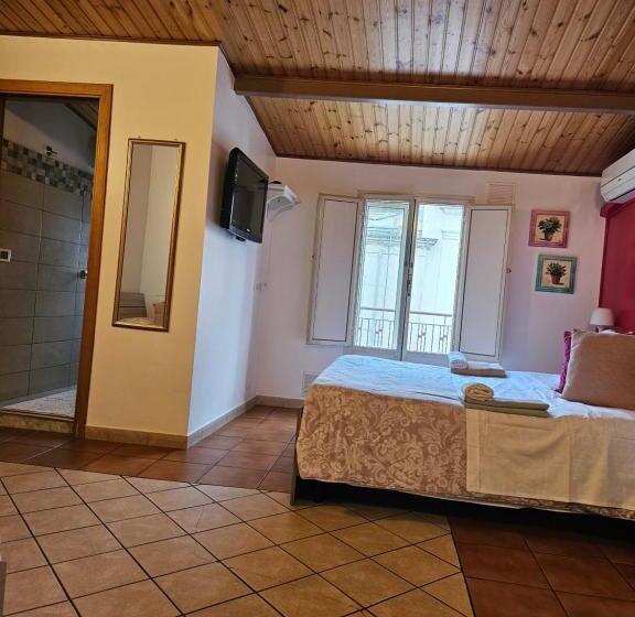 膳宿费 Oasi Iblea