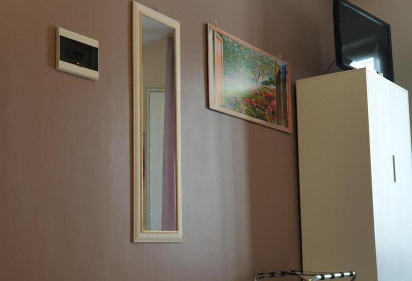 膳宿费 Oasi Iblea