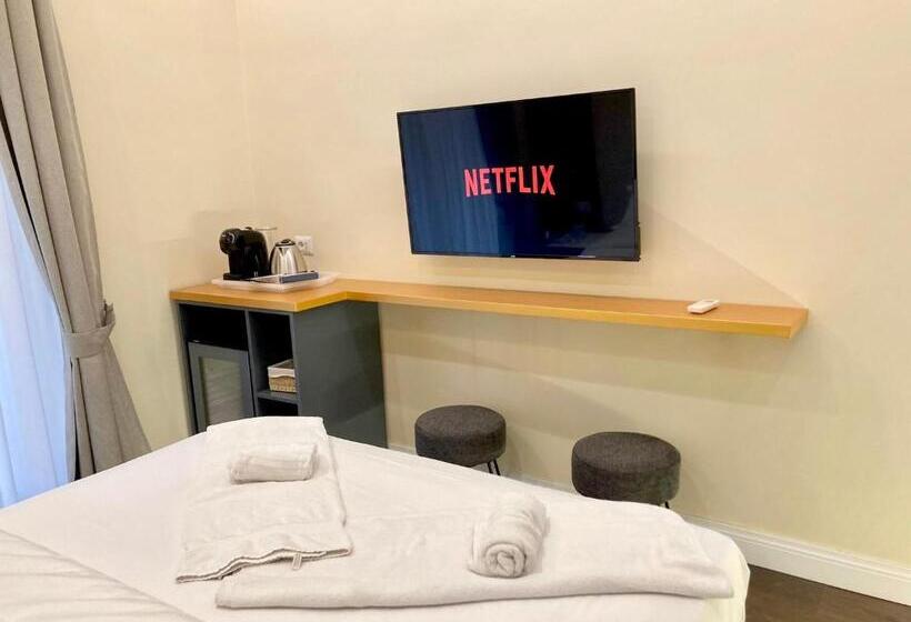 پانسیون South Hands Luxury Rooms