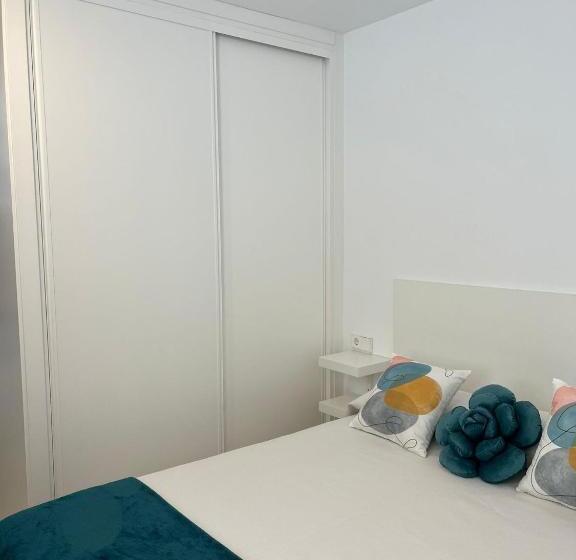 2 Jj E Hijos Conil Sl