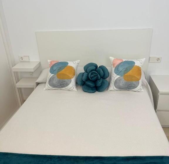 2 Jj E Hijos Conil Sl