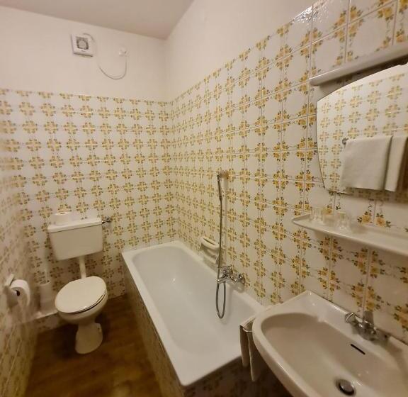 تختخواب و صبحانه Gasserhof Bozen