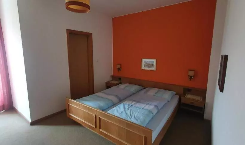 تختخواب و صبحانه Gasserhof Bozen