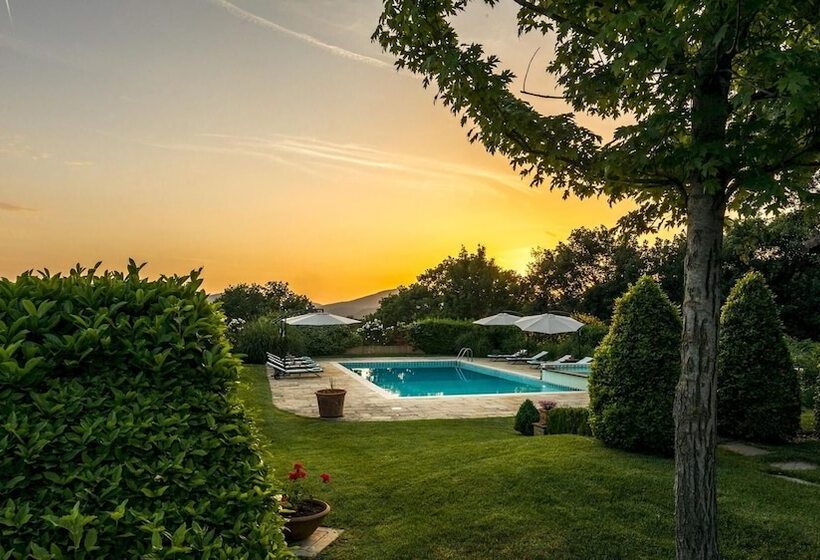 Casal Parro 6, Emma Villas