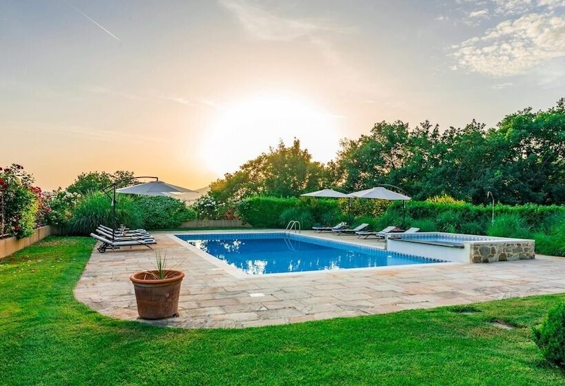 Casal Parro 6, Emma Villas