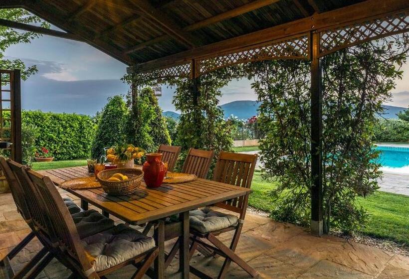 Casal Parro 6, Emma Villas