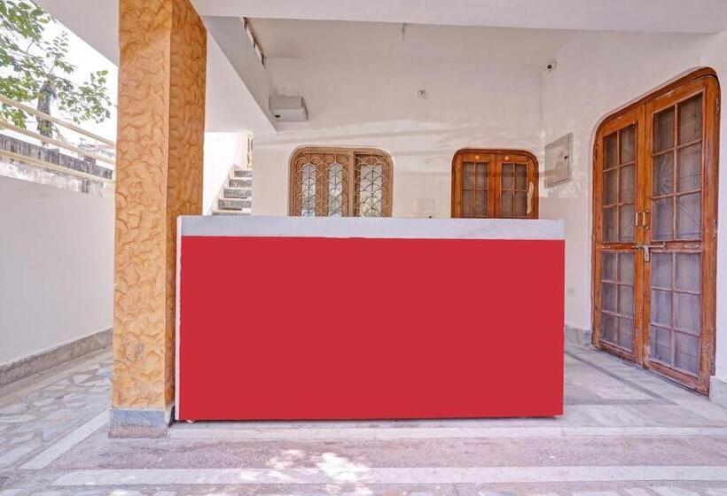 Collection O Hotel Dream Connect