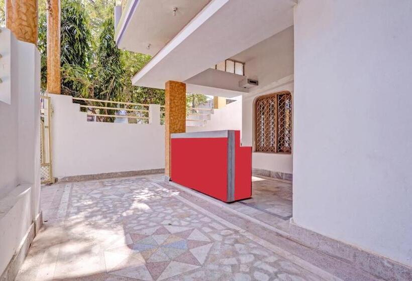 Collection O Hotel Dream Connect