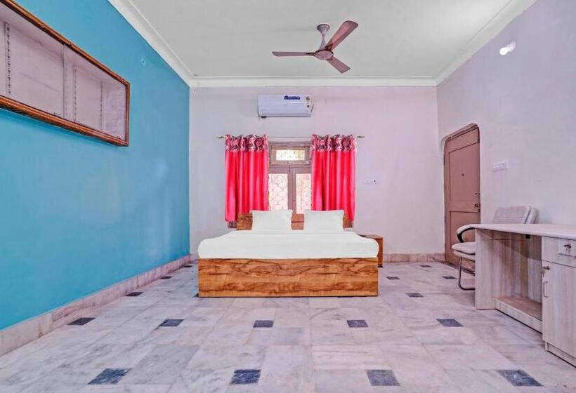 Collection O Hotel Dream Connect