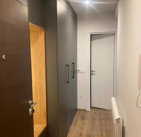 Gomax Apartman 4