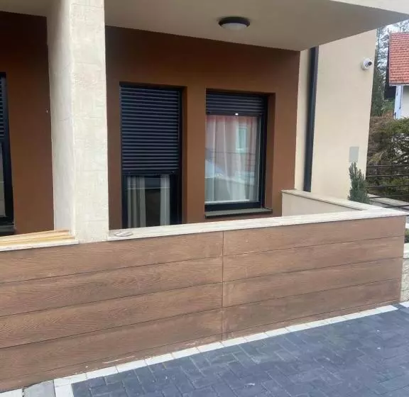 Gomax Apartman 4