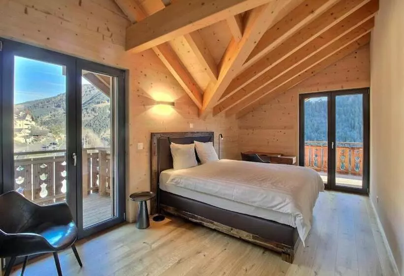 Source 24 Penthouse Spectacular View