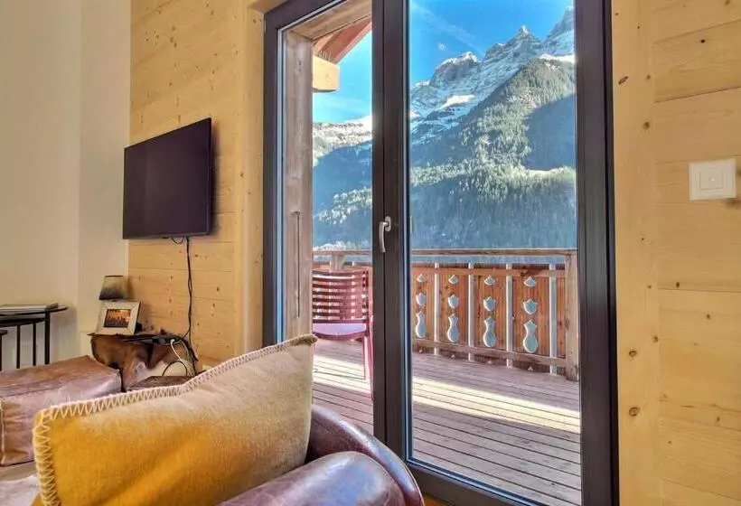 Source 24 Penthouse Spectacular View