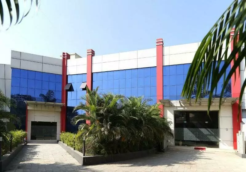Hotelli Nakshatra Regency