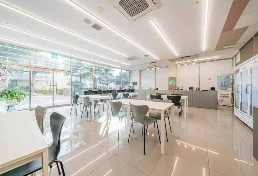 Hotelli Zinc