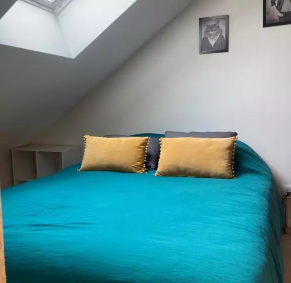 Le Carrosse, La Diligence, Centre Saint Jean De Losne Tarif 2pers 1 Chambre, Tarif 4 Pers 2 Chambres