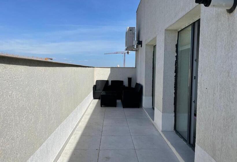 Marvelous 4 Room Penthouse Rooftop Terrace W14+w15